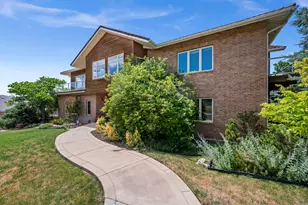 927 N Ensign Vista Dr, Salt Lake City, UT 84103 - Photo 3