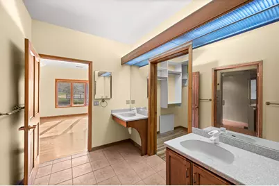 927 N Ensign Vista Dr, Salt Lake City, UT 84103 - Photo 43