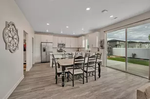 2084 W 2135 S, Woods Cross, UT 84087 - Photo 9