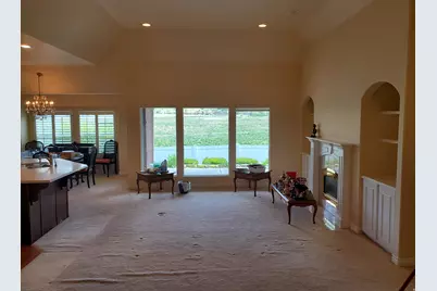 5586 S 250 E, Washington Terrace, UT 84405 - Photo 9