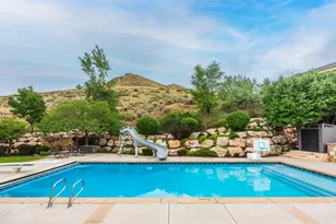 2076 S Scenic Cir E, Salt Lake City, UT 84109 - Photo 49