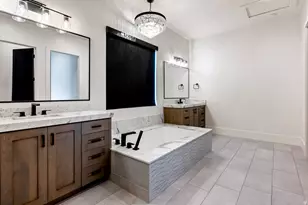 11 E Cross Hill Ln, Sandy, UT 84092 - Photo 39