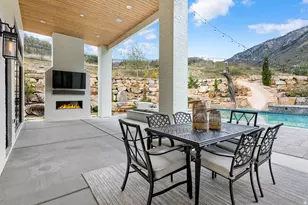 11 E Cross Hill Ln, Sandy, UT 84092 - Photo 71