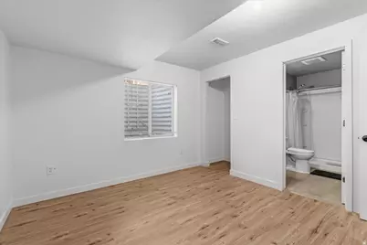 5286 W Barnsbury Ln, West Valley, UT 84120 - Photo 15