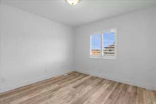 5286 W Barnsbury Ln, West Valley, UT 84120 - Photo 13