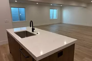 636 E Vandalay Ln S, Draper, UT 84020 - Photo 33