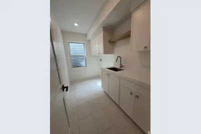 636 E Vandalay Ln S, Draper, UT 84020 - Photo 43