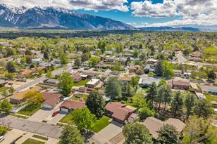 1498 E Mt Manor Cir, Cottonwood Heights, UT 84121 - Photo 41