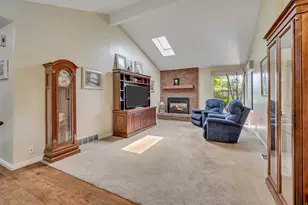 1498 E Mt Manor Cir, Cottonwood Heights, UT 84121 - Photo 9