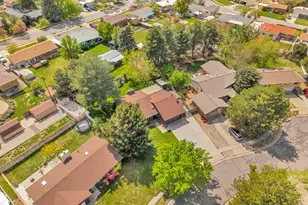 1498 E Mt Manor Cir, Cottonwood Heights, UT 84121 - Photo 47