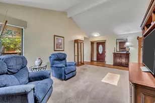 1498 E Mt Manor Cir, Cottonwood Heights, UT 84121 - Photo 15
