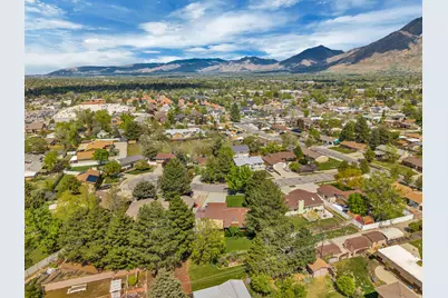1498 E Mount Manor Cir, Cottonwood Heights, UT 84121 - Photo 51