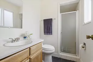 2677 E Grandview Dr S, Sandy, UT 84092 - Photo 11