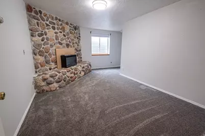 295 N 300 W, Fillmore, UT 84631 - Photo 35
