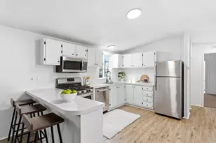 1675 W Indian Summer Dr N, Salt Lake City, UT 84116 - Photo 5