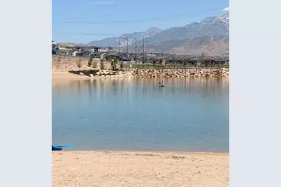 2031 N Golden Ruby Dr E, Saratoga Springs, UT 84045 - Photo 31