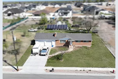 2132 W 800 N, Clinton, UT 84015 - Photo 3