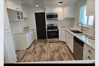2132 W 800 N, Clinton, UT 84015 - Photo 7