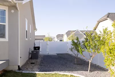 1488 E Kelsey Dr, Eagle Mountain, UT 84005 - Photo 43