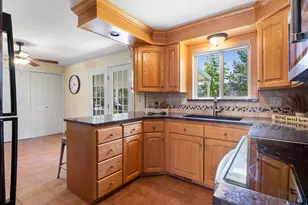 915 Aspen Way, Layton, UT 84040 - Photo 9