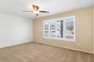 915 Aspen Way, Layton, UT 84040 - Photo 17