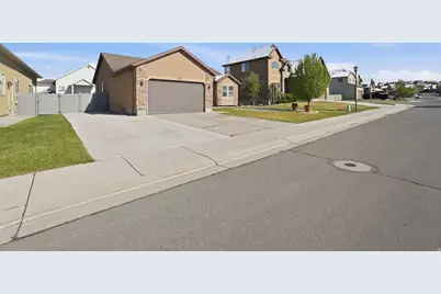 3857 E Barton Creek Dr, Eagle Mountain, UT 84005 - Photo 7