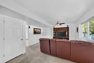 2291 N 2080 W, Lehi, UT 84043 - Photo 9