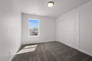 1554 E Pheasant Rd, Eagle Mountain, UT 84005 - Photo 23