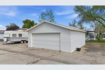 6424 S 840 W, Murray, UT 84123 - Photo 3