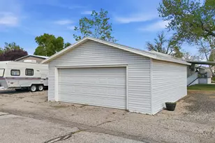 6424 S 840 W, Murray, UT 84123 - Photo 3