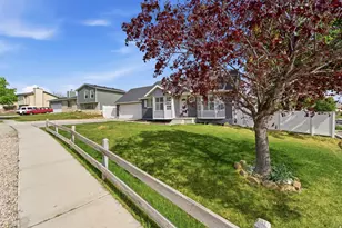 5726 W Dale Amour Dr S, Salt Lake City, UT 84118 - Photo 3