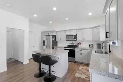 7152 N Brook Rdg, Eagle Mountain, UT 84005 - Photo 5