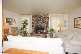 1167 N Deerfield Dr E, Centerville, UT 84014 - Photo 5
