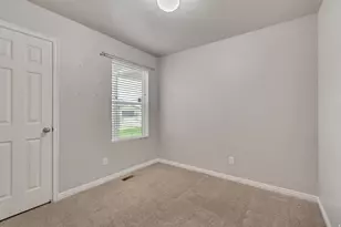 2368 E Hitching Post Dr, Eagle Mountain, UT 84005 - Photo 11