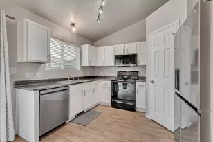 2368 E Hitching Post Dr, Eagle Mountain, UT 84005 - Photo 5