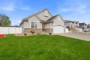 1379 N 2530 W, Clinton, UT 84015 - Photo 7