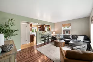 2560 E 2940 S, Salt Lake City, UT 84109 - Photo 3