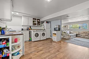 224 E 5200 S, Washington Terrace, UT 84405 - Photo 15