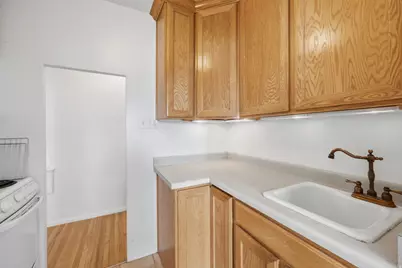 27 S 800 E #15, Salt Lake City, UT 84102 - Photo 13