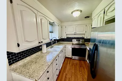 232 W 700 N, Clearfield, UT 84015 - Photo 3