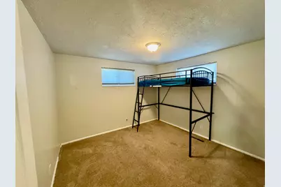 232 W 700 N, Clearfield, UT 84015 - Photo 7