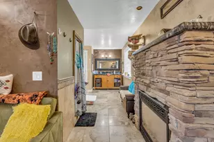 2047 N 1650 E, Layton, UT 84040 - Photo 9