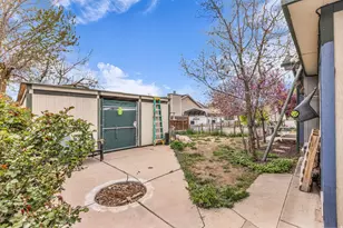 2047 N 1650 E, Layton, UT 84040 - Photo 21