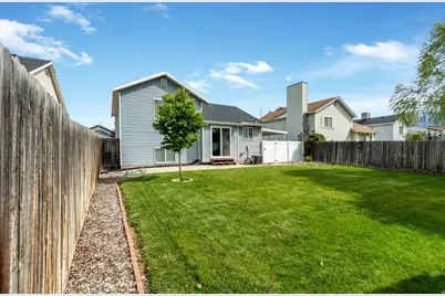 233 W 1675 N, Layton, UT 84041 - Photo 13