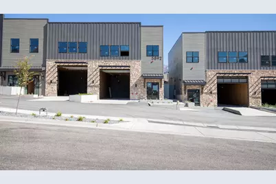 5852 Queens Garden Rd #6, Mountain Green, UT 84050 - Photo 3