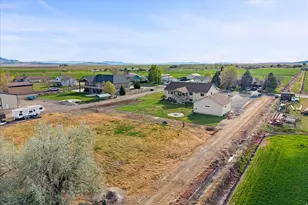 2646 N 6000 W, Hooper (Davis Cnty), UT 84315 - Photo 5