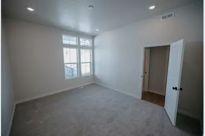1472 W Pleasant View Dr #9, Kaysville, UT 84037 - Photo 9
