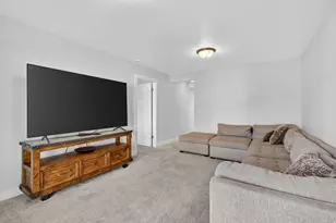 2170 Orchard Pine Loop, Bountiful, UT 84010 - Photo 31