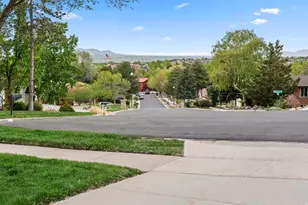 9722 S Buttonwood Circle, Sandy, UT 84092 - Photo 43