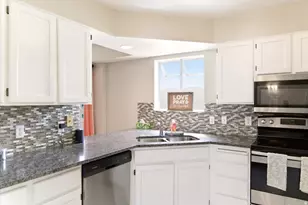 5296 S Morning Mesa Cir W, Taylorsville, UT 84123 - Photo 7